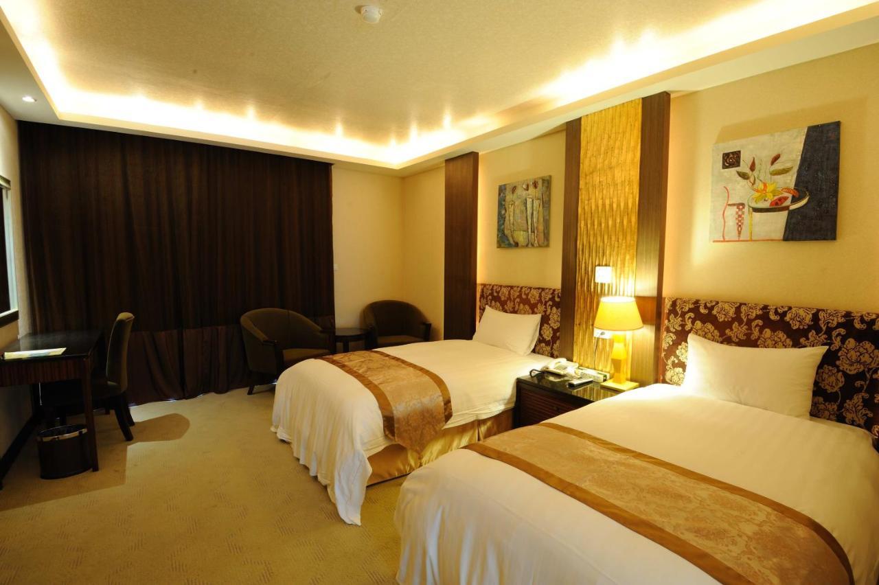 East Coast Sea View Hotel Chenggong Exteriör bild