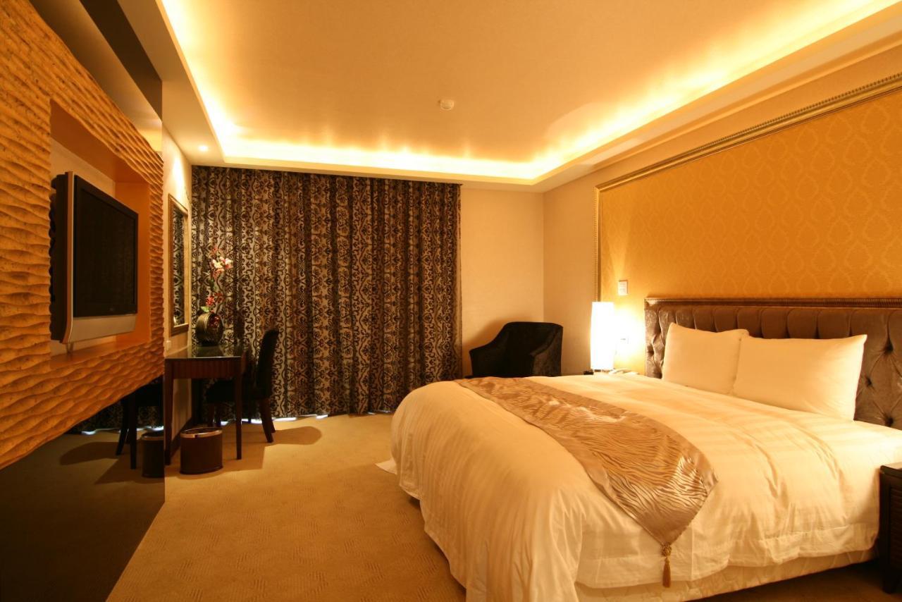 East Coast Sea View Hotel Chenggong Exteriör bild