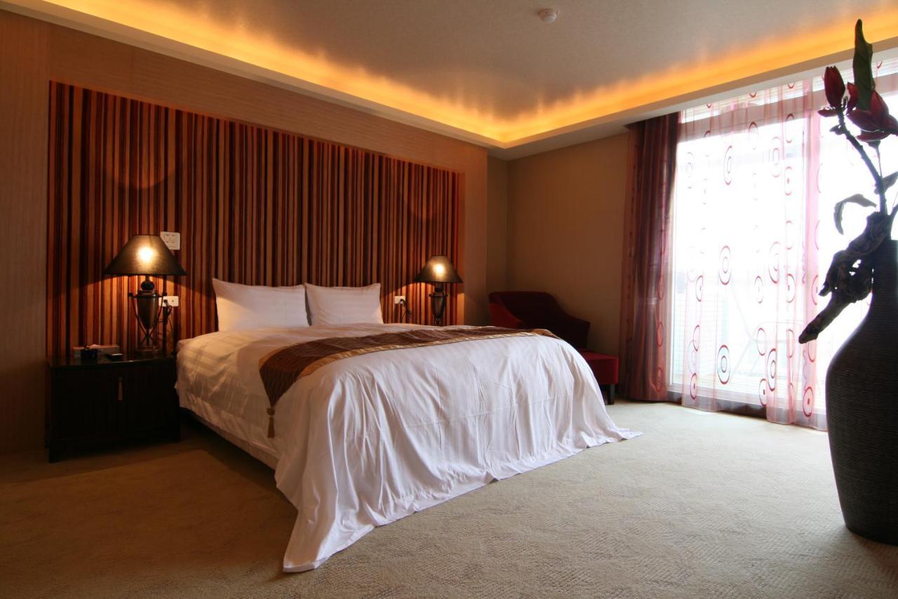 East Coast Sea View Hotel Chenggong Exteriör bild
