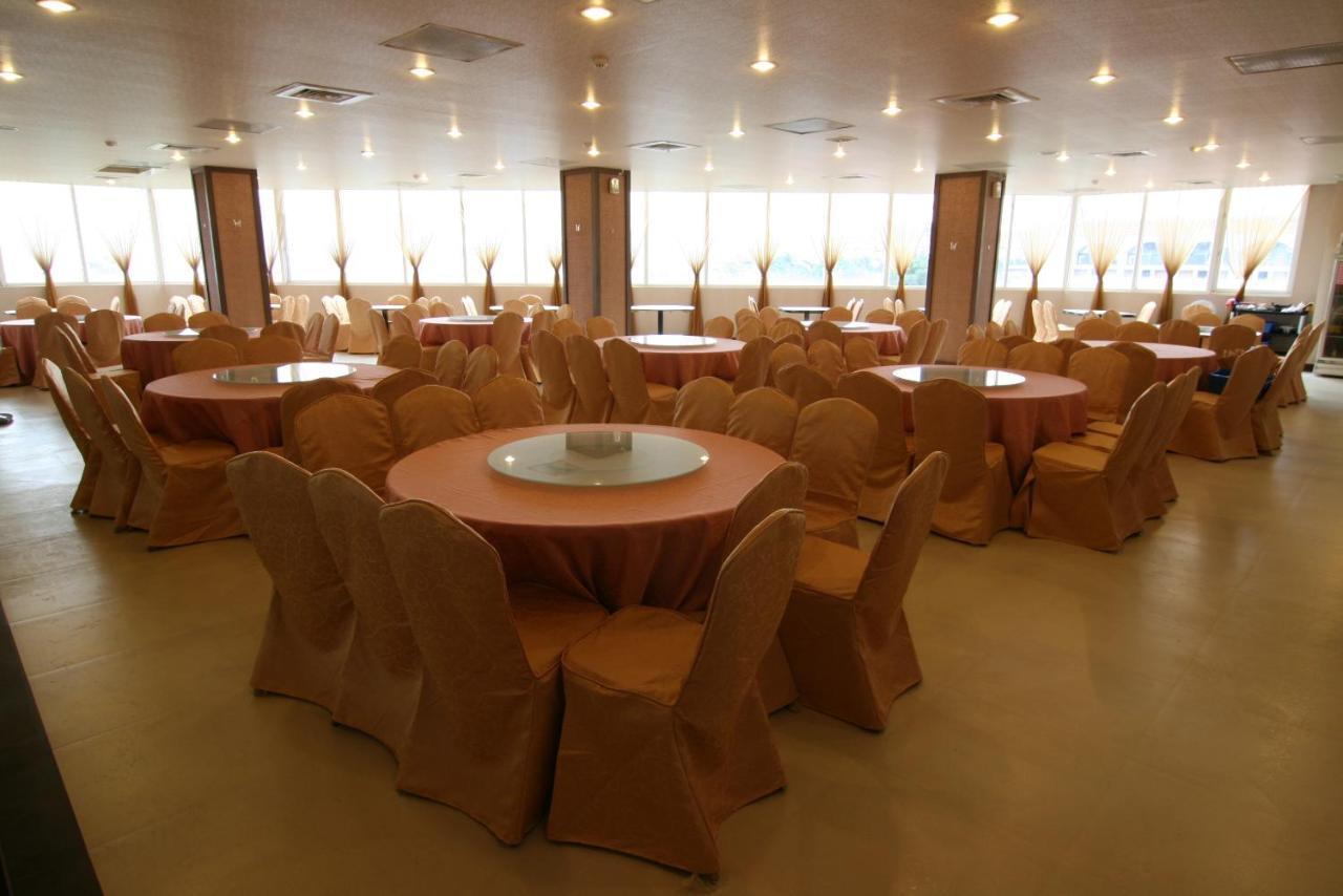 East Coast Sea View Hotel Chenggong Exteriör bild