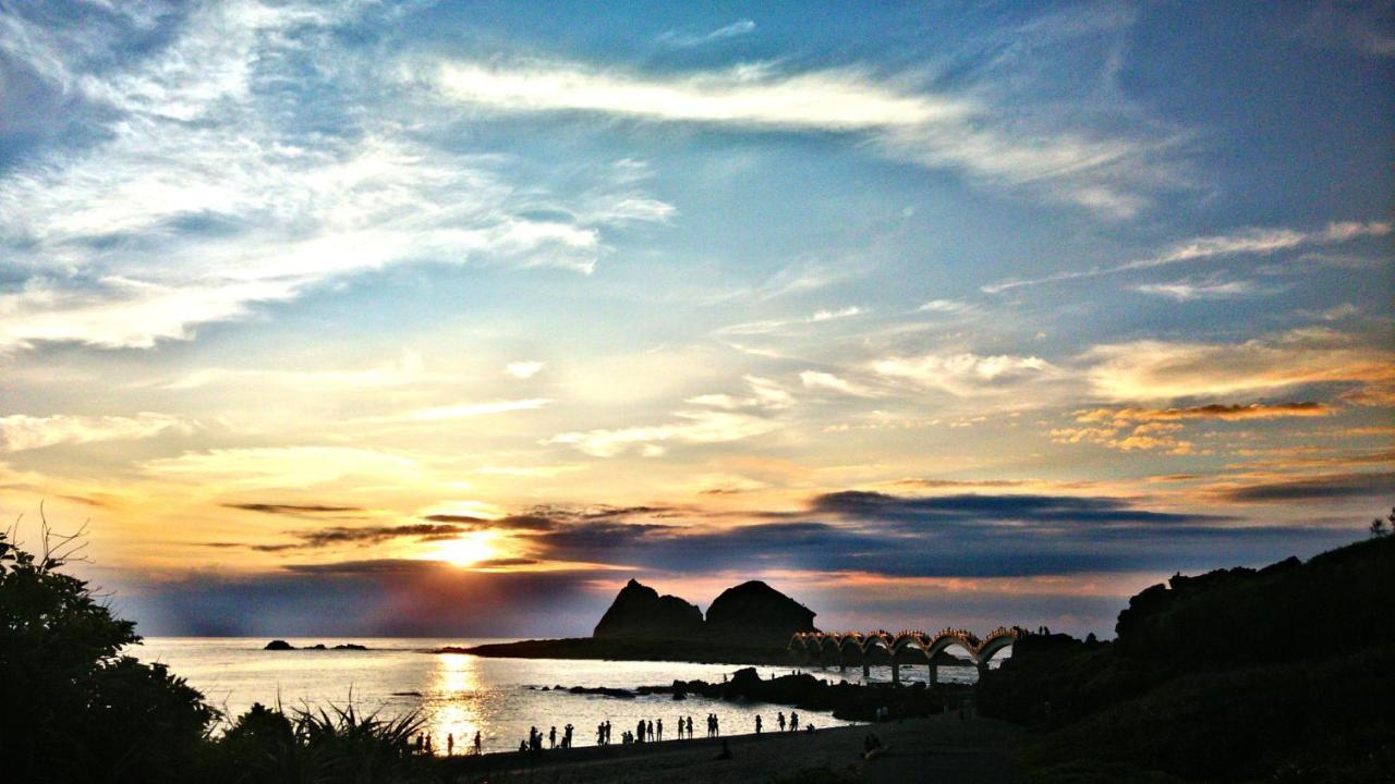 East Coast Sea View Hotel Chenggong Exteriör bild